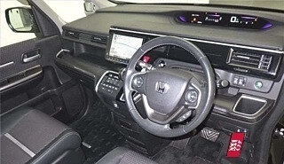 Honda Stepwgn IV, 2017 год, 1 700 000 рублей, 4 фотография