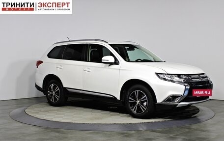 Mitsubishi Outlander III рестайлинг 3, 2015 год, 1 447 000 рублей, 3 фотография