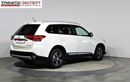 Mitsubishi Outlander III рестайлинг 3, 2015 год, 1 447 000 рублей, 5 фотография