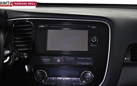 Mitsubishi Outlander III рестайлинг 3, 2015 год, 1 447 000 рублей, 14 фотография