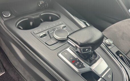 Audi A4, 2017 год, 2 950 000 рублей, 14 фотография