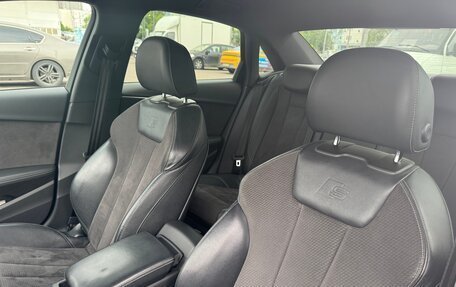 Audi A4, 2017 год, 2 950 000 рублей, 15 фотография