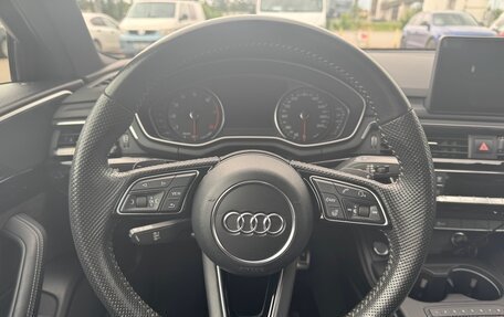 Audi A4, 2017 год, 2 950 000 рублей, 9 фотография