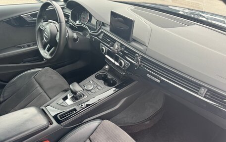 Audi A4, 2017 год, 2 950 000 рублей, 18 фотография