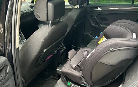 Volkswagen Tiguan II, 2018 год, 2 950 000 рублей, 8 фотография