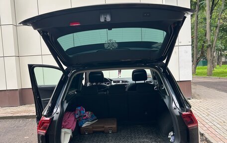 Volkswagen Tiguan II, 2018 год, 2 950 000 рублей, 9 фотография
