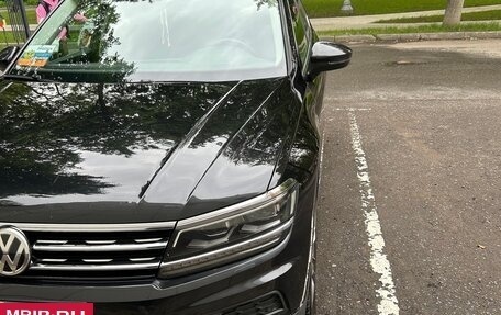 Volkswagen Tiguan II, 2018 год, 2 950 000 рублей, 5 фотография