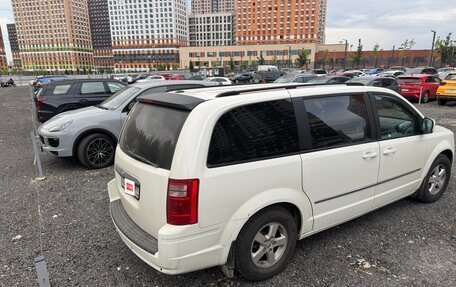 Dodge Caravan V, 2010 год, 1 250 000 рублей, 4 фотография