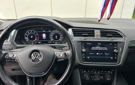 Volkswagen Tiguan II, 2018 год, 2 950 000 рублей, 12 фотография
