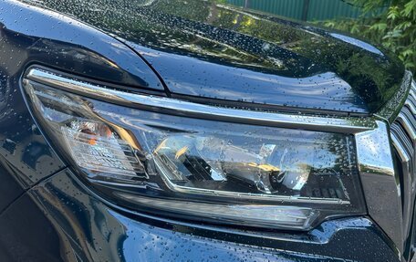 Toyota Land Cruiser Prado 150 рестайлинг 2, 2019 год, 4 890 000 рублей, 10 фотография