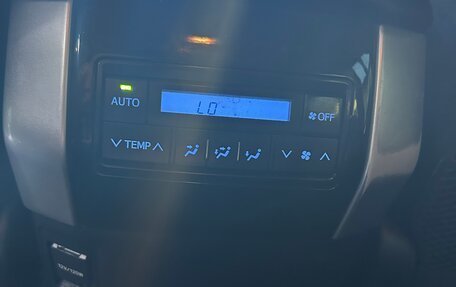 Toyota Land Cruiser Prado 150 рестайлинг 2, 2019 год, 4 890 000 рублей, 26 фотография