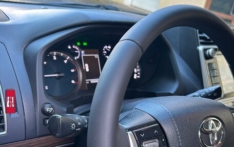 Toyota Land Cruiser Prado 150 рестайлинг 2, 2019 год, 4 890 000 рублей, 23 фотография