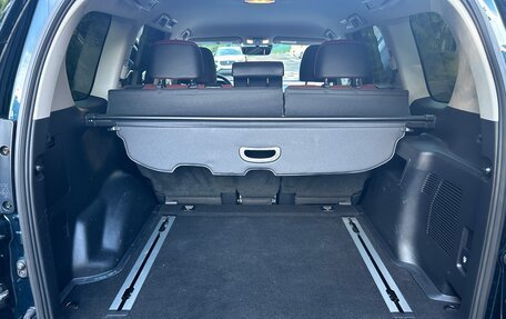 Toyota Land Cruiser Prado 150 рестайлинг 2, 2019 год, 4 890 000 рублей, 37 фотография