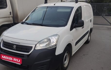 Peugeot Partner II рестайлинг 2, 2017 год, 1 150 000 рублей, 3 фотография