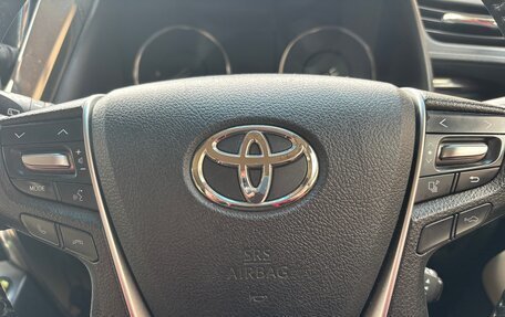 Toyota Vellfire II, 2017 год, 3 490 000 рублей, 14 фотография