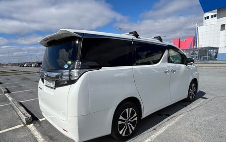 Toyota Vellfire II, 2017 год, 3 490 000 рублей, 9 фотография