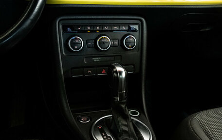 Volkswagen Beetle, 2013 год, 1 750 000 рублей, 15 фотография
