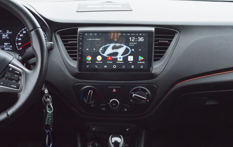 Hyundai Solaris II рестайлинг, 2021 год, 1 800 000 рублей, 10 фотография