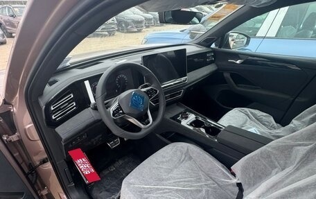 Volkswagen Tiguan, 2024 год, 4 490 000 рублей, 3 фотография