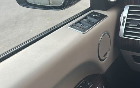Land Rover Range Rover IV рестайлинг, 2017 год, 4 850 000 рублей, 28 фотография