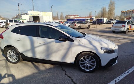 Volvo V40 Cross Country I, 2018 год, 1 850 000 рублей, 6 фотография