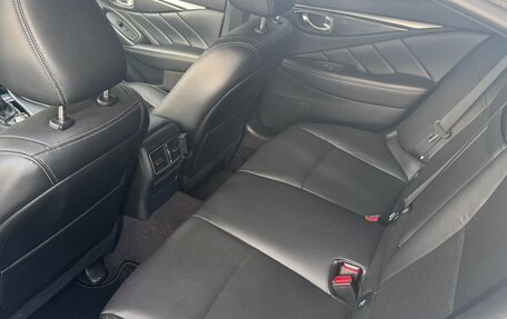 Infiniti Q50 I рестайлинг, 2017 год, 2 400 000 рублей, 18 фотография