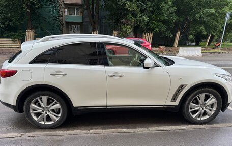 Infiniti FX II, 2012 год, 1 550 000 рублей, 4 фотография