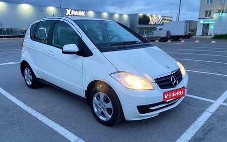 Mercedes-Benz A-Класс, 2012 год, 725 000 рублей, 7 фотография