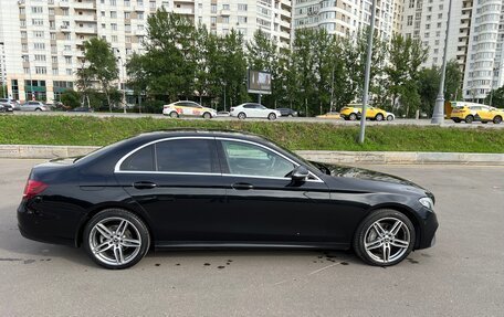 Mercedes-Benz E-Класс, 2019 год, 3 490 000 рублей, 4 фотография
