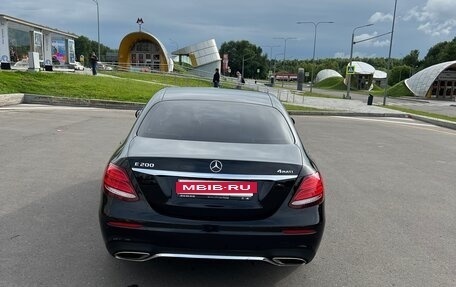 Mercedes-Benz E-Класс, 2019 год, 3 490 000 рублей, 3 фотография