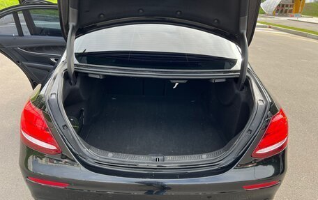 Mercedes-Benz E-Класс, 2019 год, 3 490 000 рублей, 12 фотография