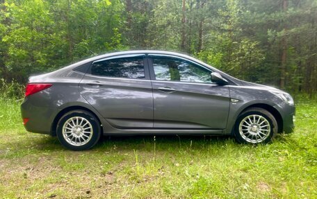 Hyundai Solaris II рестайлинг, 2015 год, 1 150 000 рублей, 5 фотография