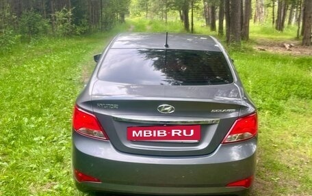 Hyundai Solaris II рестайлинг, 2015 год, 1 150 000 рублей, 2 фотография