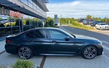 BMW 5 серия, 2022 год, 4 790 000 рублей, 5 фотография