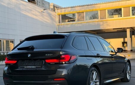 BMW 5 серия, 2022 год, 3 900 000 рублей, 8 фотография