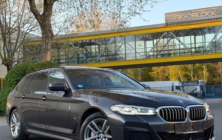 BMW 5 серия, 2022 год, 3 900 000 рублей, 3 фотография
