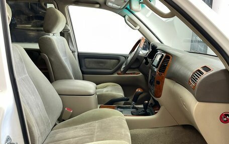 Toyota Land Cruiser 100 рестайлинг 2, 2006 год, 1 890 000 рублей, 6 фотография