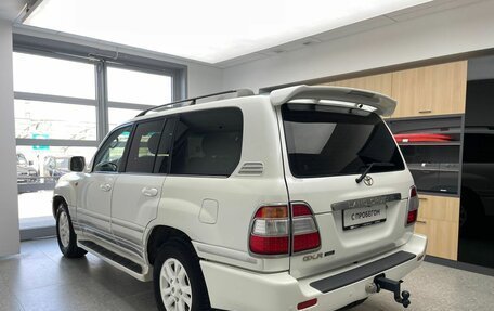 Toyota Land Cruiser 100 рестайлинг 2, 2006 год, 1 890 000 рублей, 5 фотография