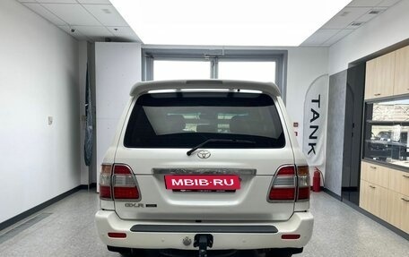 Toyota Land Cruiser 100 рестайлинг 2, 2006 год, 1 890 000 рублей, 4 фотография