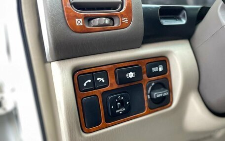 Toyota Land Cruiser 100 рестайлинг 2, 2006 год, 1 890 000 рублей, 13 фотография