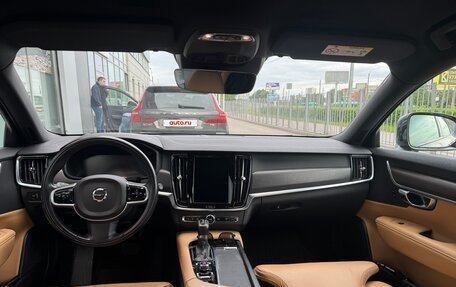 Volvo V90 Cross Country I рестайлинг, 2019 год, 2 990 000 рублей, 2 фотография