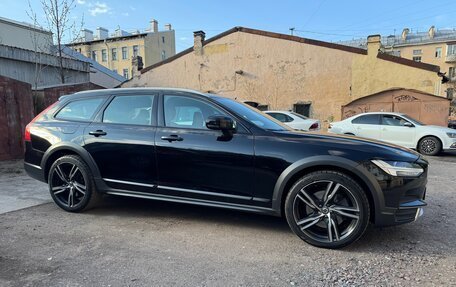 Volvo V90 Cross Country I рестайлинг, 2019 год, 2 990 000 рублей, 10 фотография