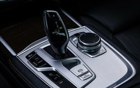 BMW 7 серия, 2019 год, 5 480 000 рублей, 26 фотография