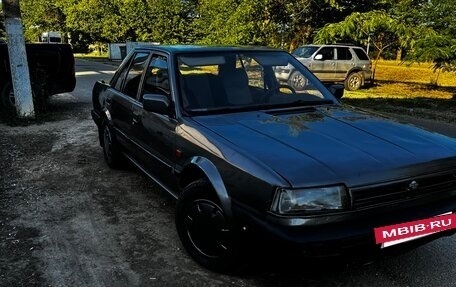 Nissan Bluebird VIII, 1989 год, 250 000 рублей, 3 фотография