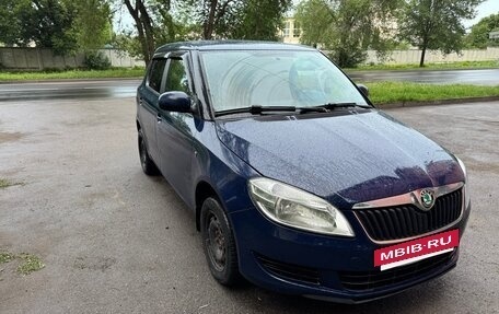 Skoda Fabia II, 2013 год, 490 000 рублей, 3 фотография