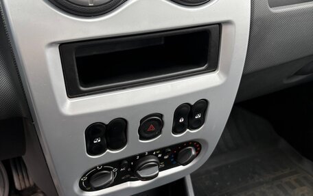 Renault Sandero I, 2013 год, 749 000 рублей, 14 фотография