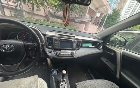 Toyota RAV4, 2013 год, 2 050 000 рублей, 7 фотография