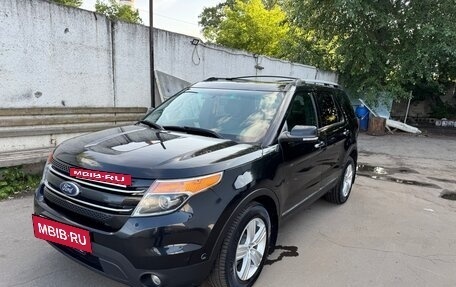 Ford Explorer VI, 2014 год, 1 800 000 рублей, 2 фотография