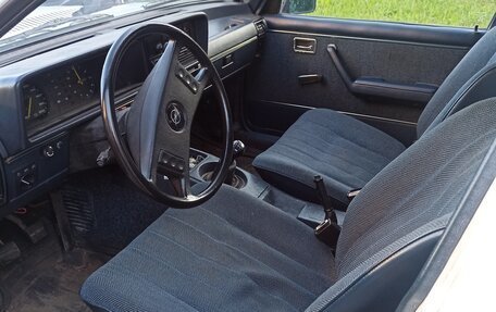 Opel Rekord E, 1982 год, 150 000 рублей, 8 фотография