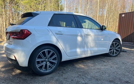 Audi A1, 2019 год, 2 200 000 рублей, 4 фотография